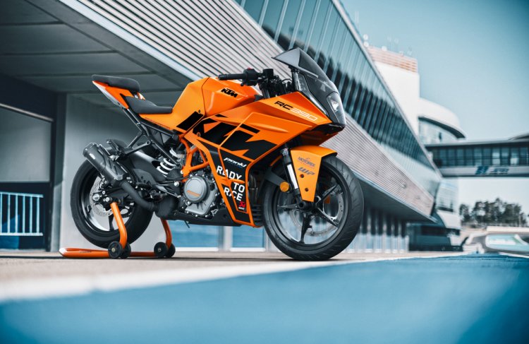 GP Edition of KTM RC 200 and RC 390 Launched in India