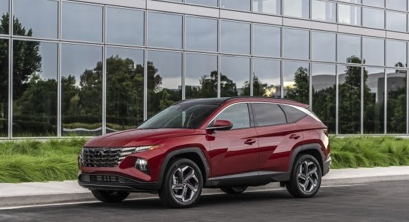 Hyundai Santa Fe and Tucson Awarded 2023 Best Cars for Families